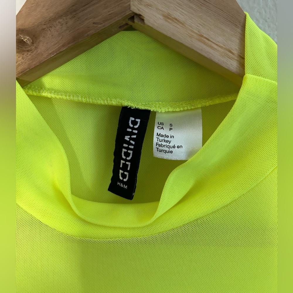 H&M Divided Neon Yellow Fitted Mock Neck Mesh Long Sleeve Top Size S - Picture 3 of 7